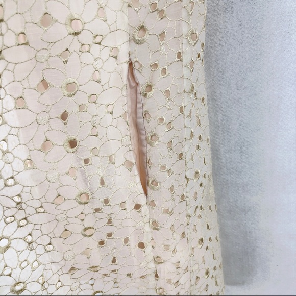 Svilu Embroidered Dress - Picture 8 of 11